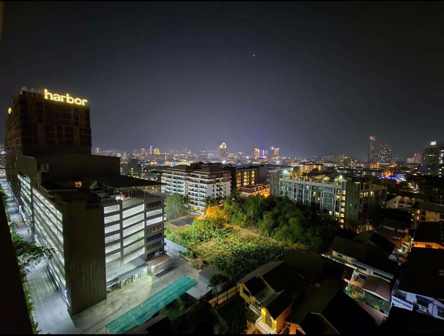 First Pacific Cirrus Hotel Pattaja Kültér fotó